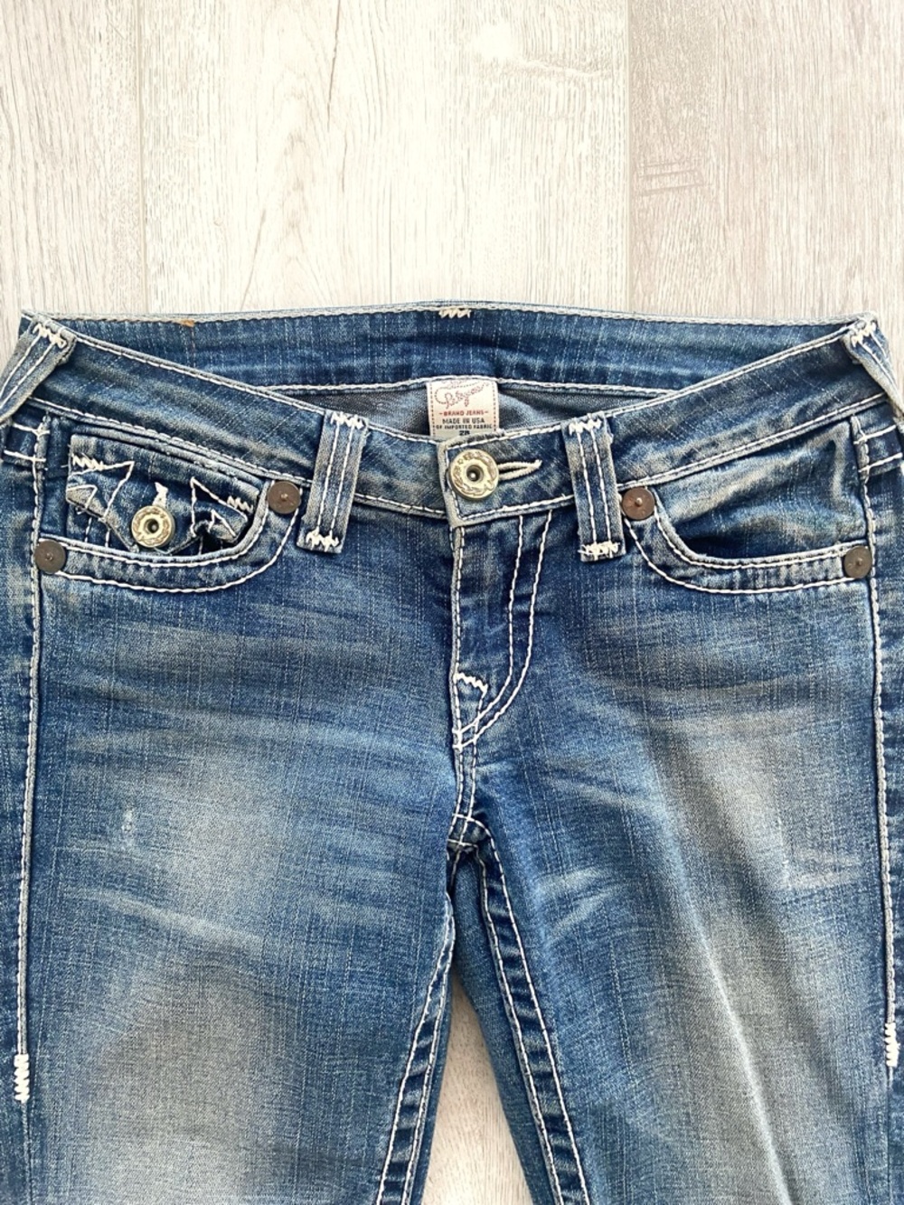 True Religion | Women’s low rise Blue Flared Jeans - Picture 4 of 10